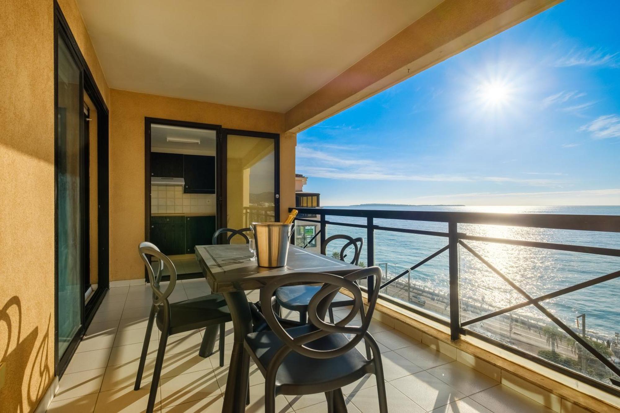 Apartment Sea View